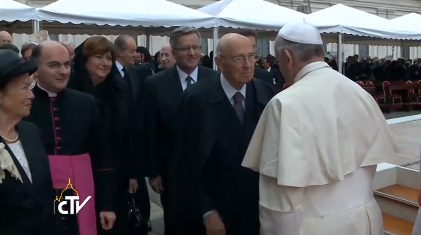 Santificazione dei due Papi Giovanni XXIII e Giovanni Paolo II in San Pietro